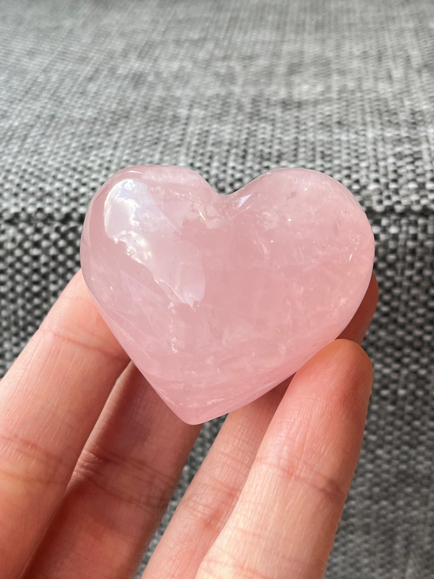 Rosenkvarts hjerte, måne, håndstein, fri form