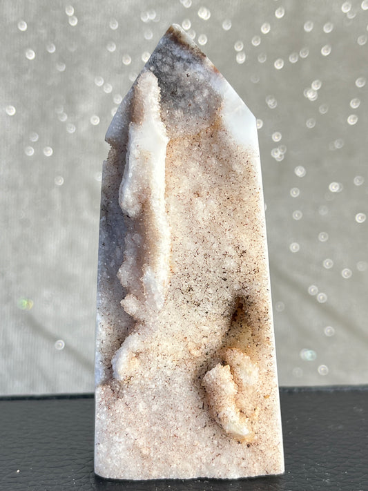 Kalsedon med druzy kvarts tårn O