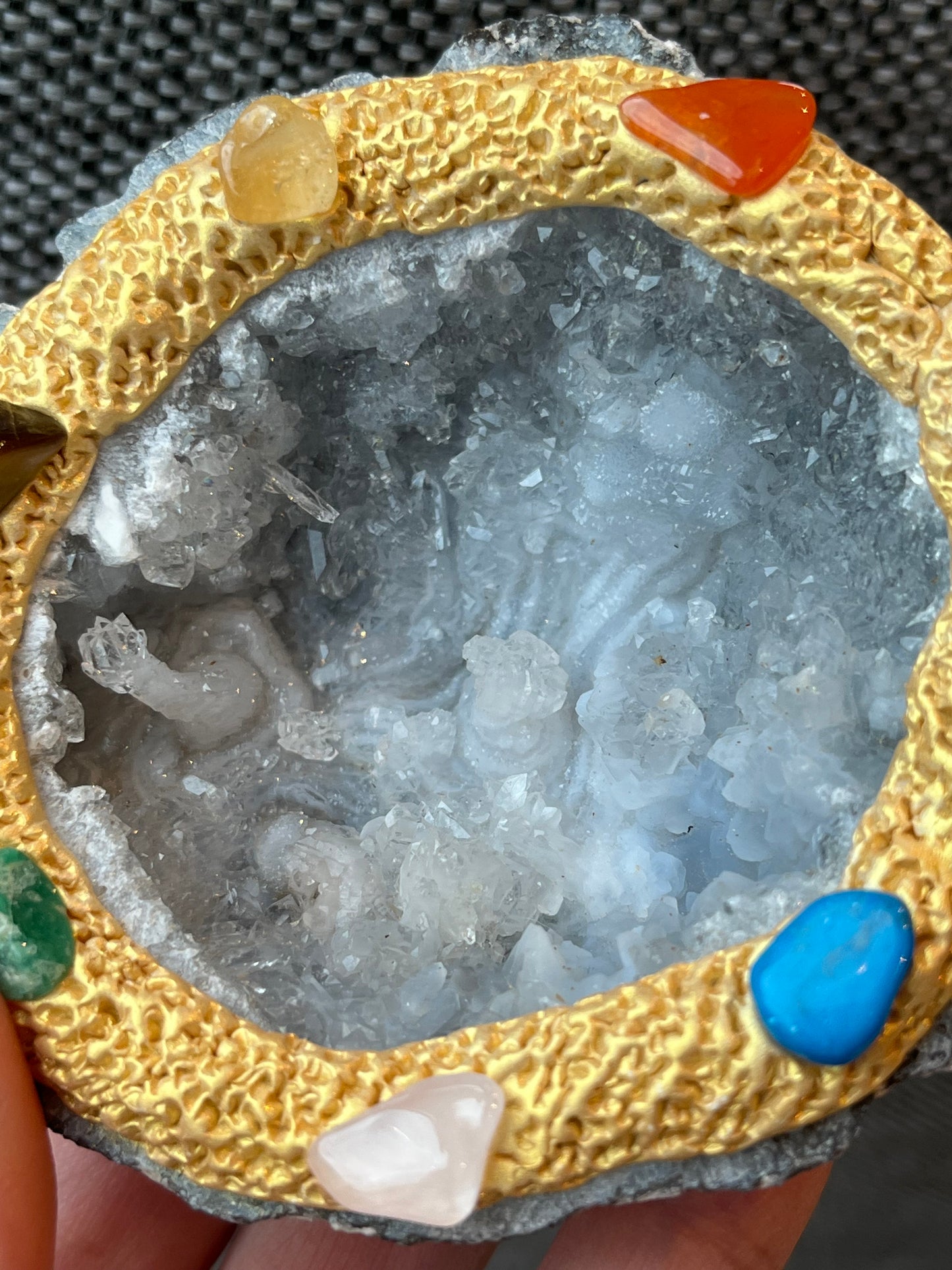 Kvarts geode, Chakra B