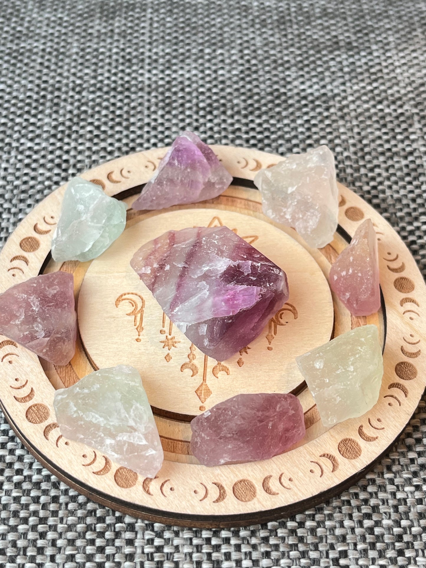 Plate for armbånd/ steiner B