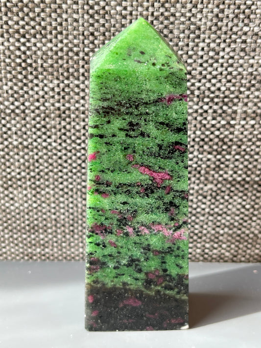 Rubin i Zoisitt tårn E