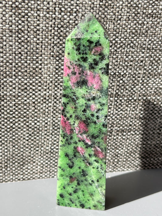 Rubin i Zoisitt tårn F