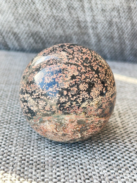 Rød Snøfnugg Obsidian Kule