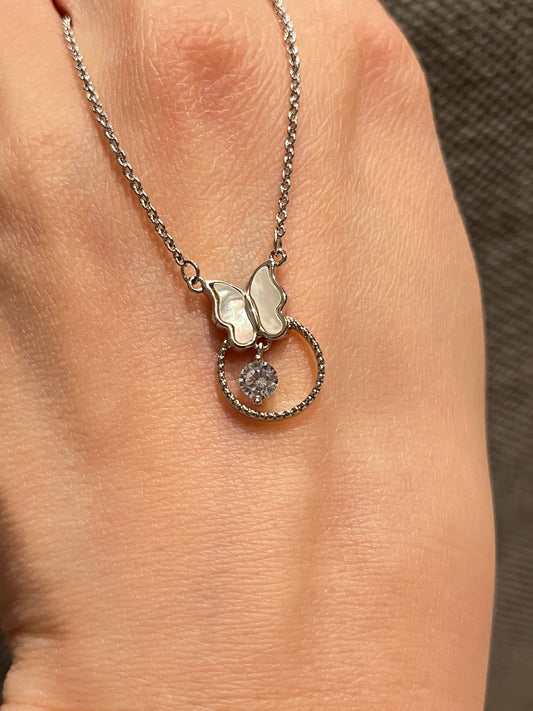 Halskjede med zirkonia