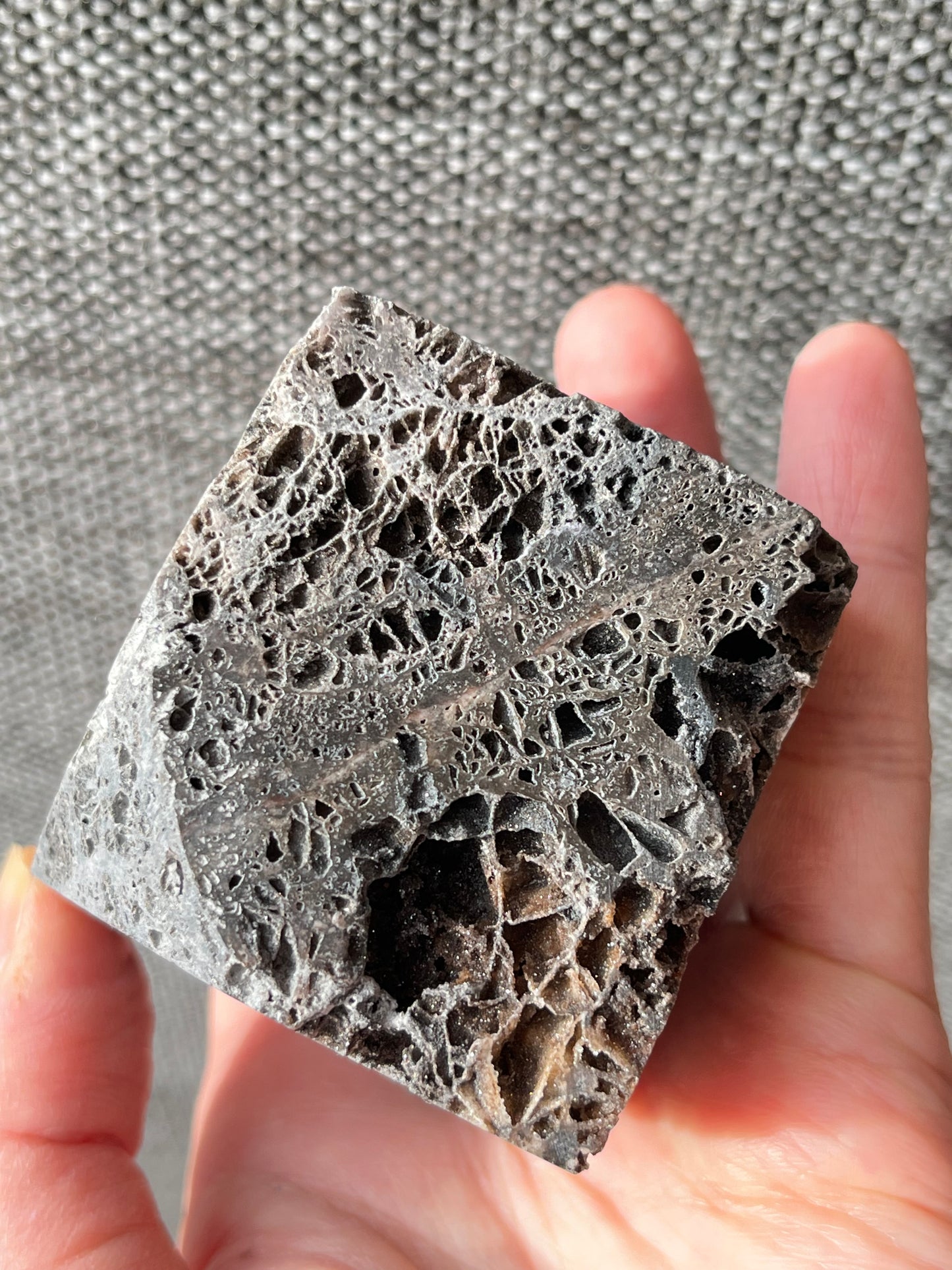 Kalsedon med druzy kvarts Kube