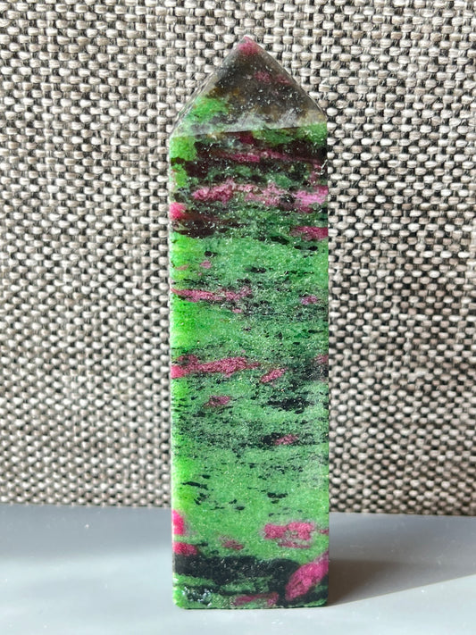 Rubin i Zoisitt tårn D