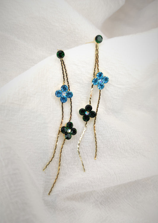 Lange øredobber med blomster og zirkonia