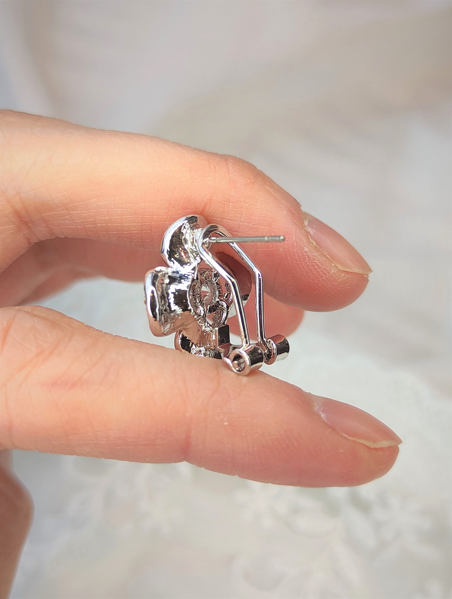 Øredobber med blomster