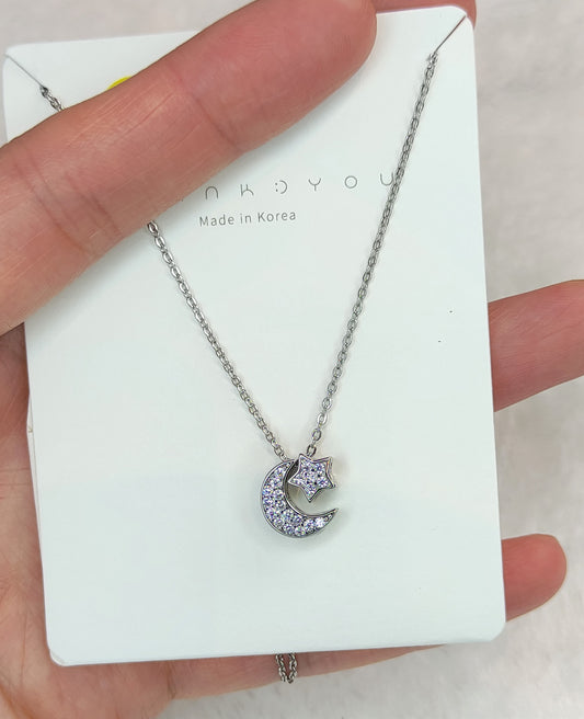 2-i-1 stjerne- og månehalskjede i sølvfarge