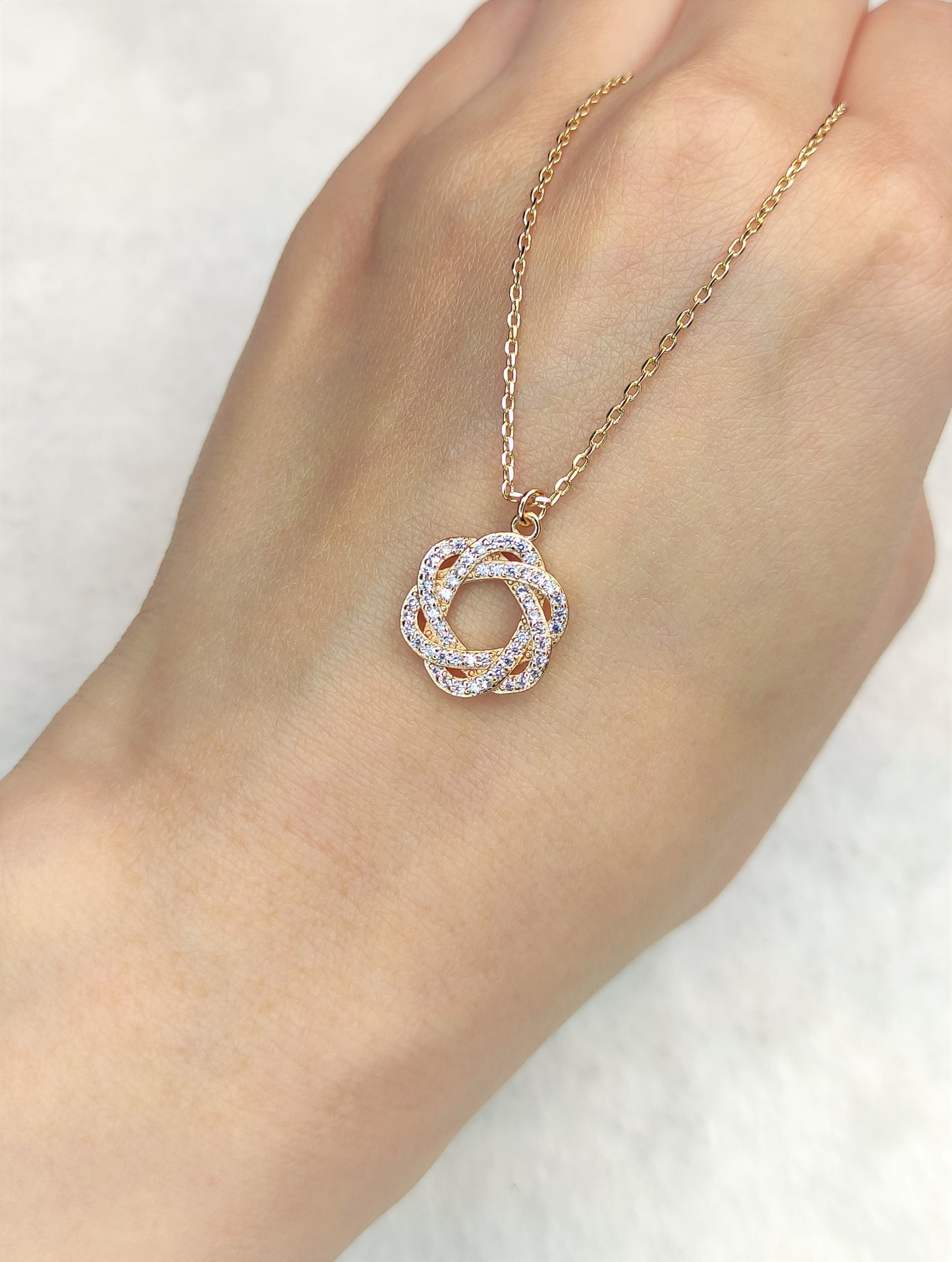 Halskjede med Dobbelt lag og zirkonia