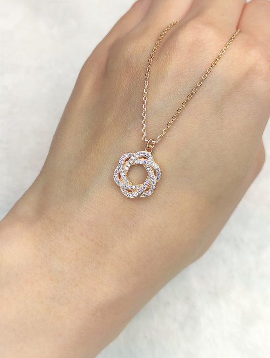 Halskjede med Dobbelt lag og zirkonia