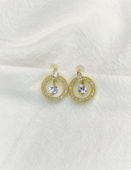 Øredobber med sirkel og zirkonia