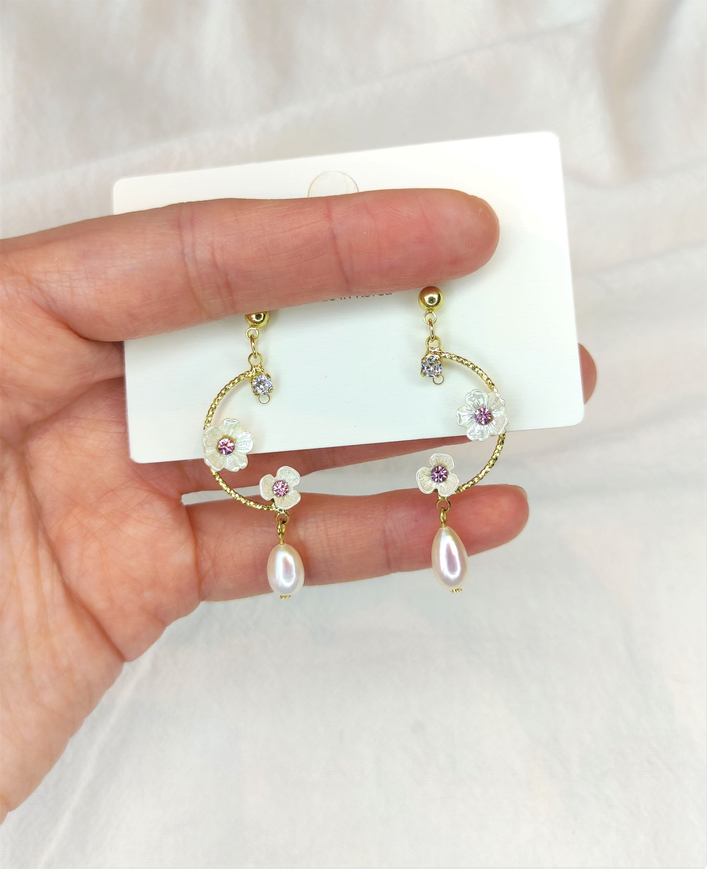 Blomsterøredobber med halvsirkel