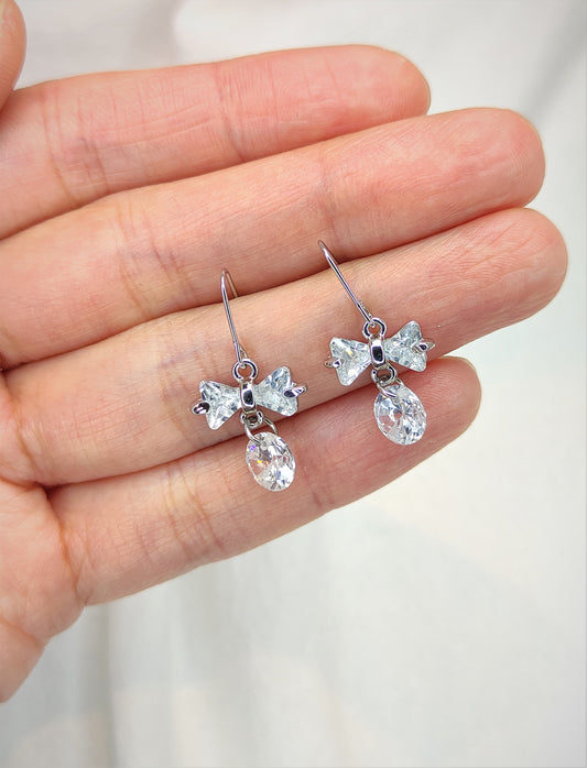 Sløyfe øredobber med zirkonia