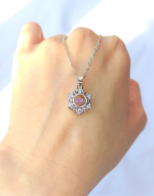 Halskjede med snøfnugg og zirkonia