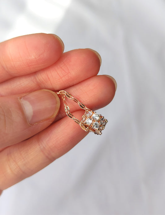 Halskjede med zirkonia