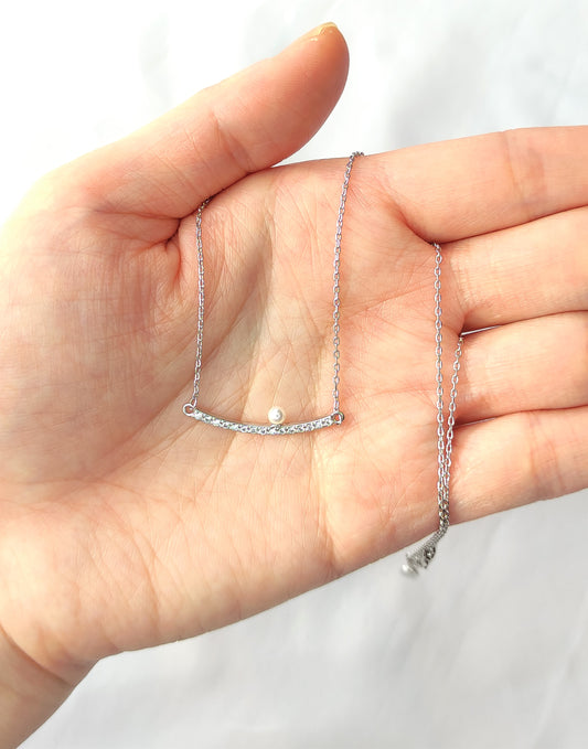 Halskjede med zirkonia