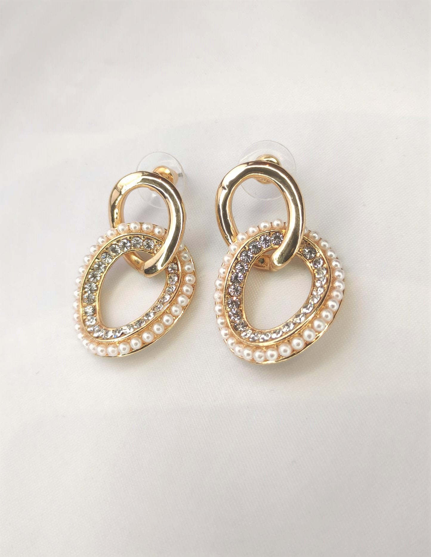 Dobbeltsirkel øredobber med zirkonia og perler