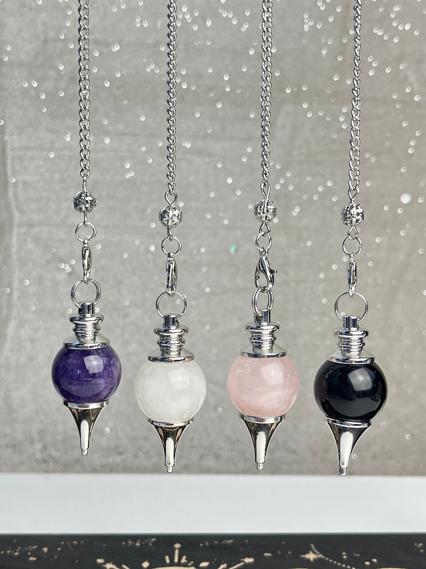Pendant with chain