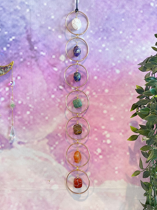 Chakra veggdekor med krystaller