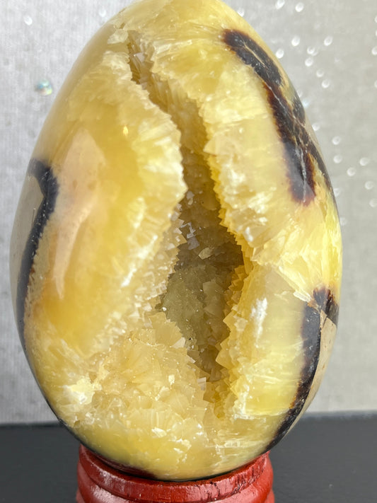 Druzy Septarian Egg