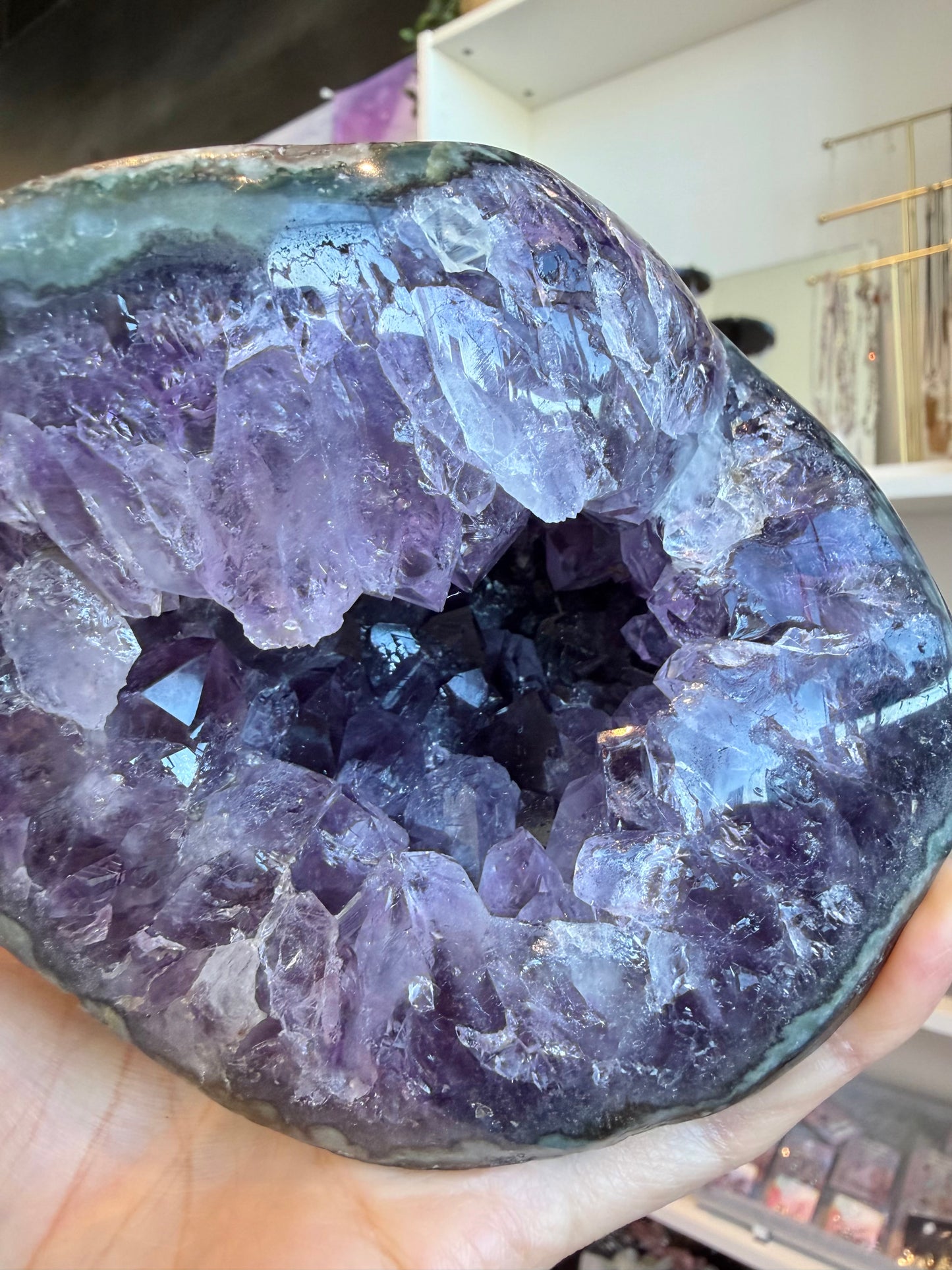 Ametyst geode XL, 15cm,1.4kg
