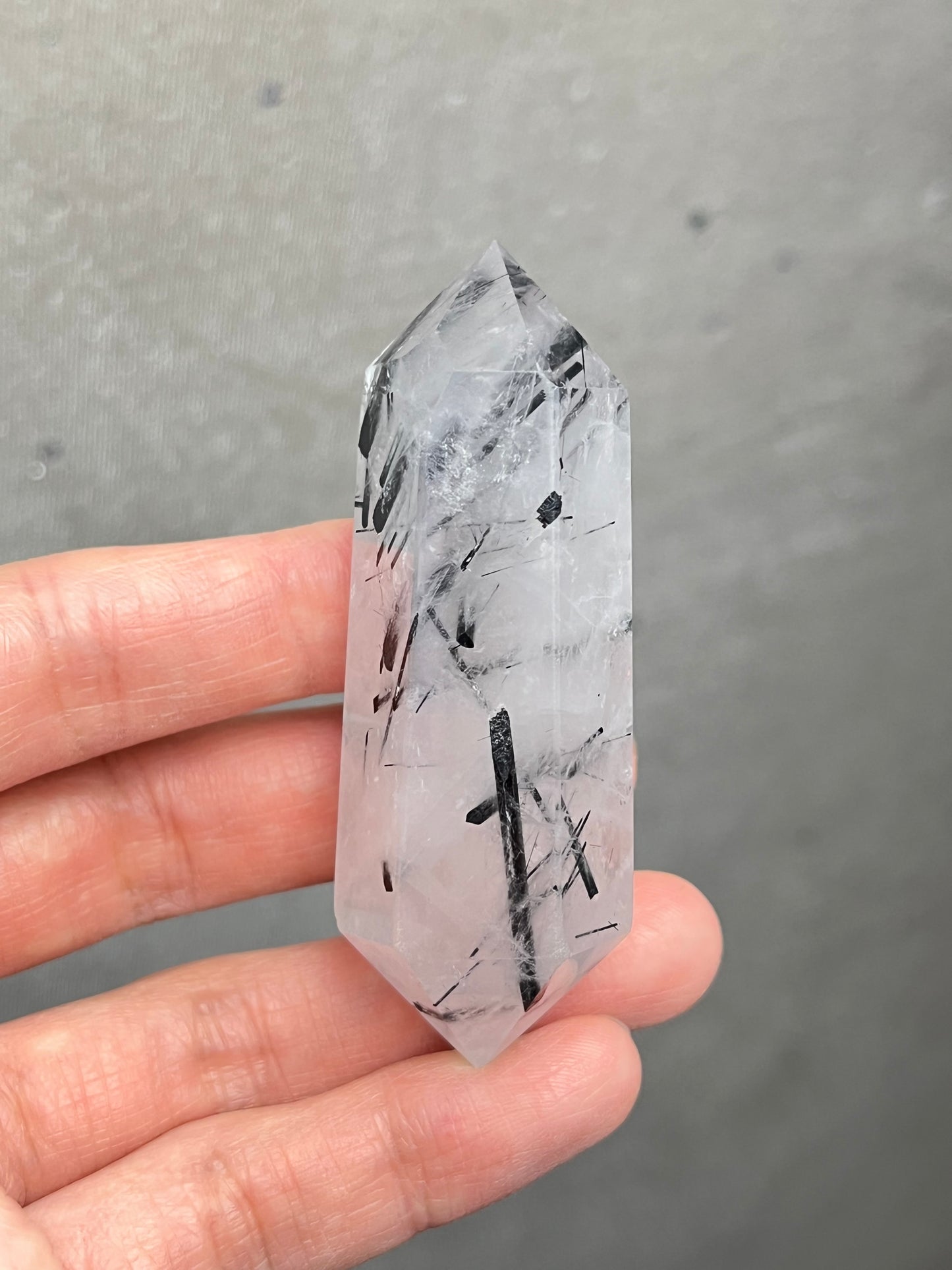 Turmalinkvarts polert dobbelt terminert