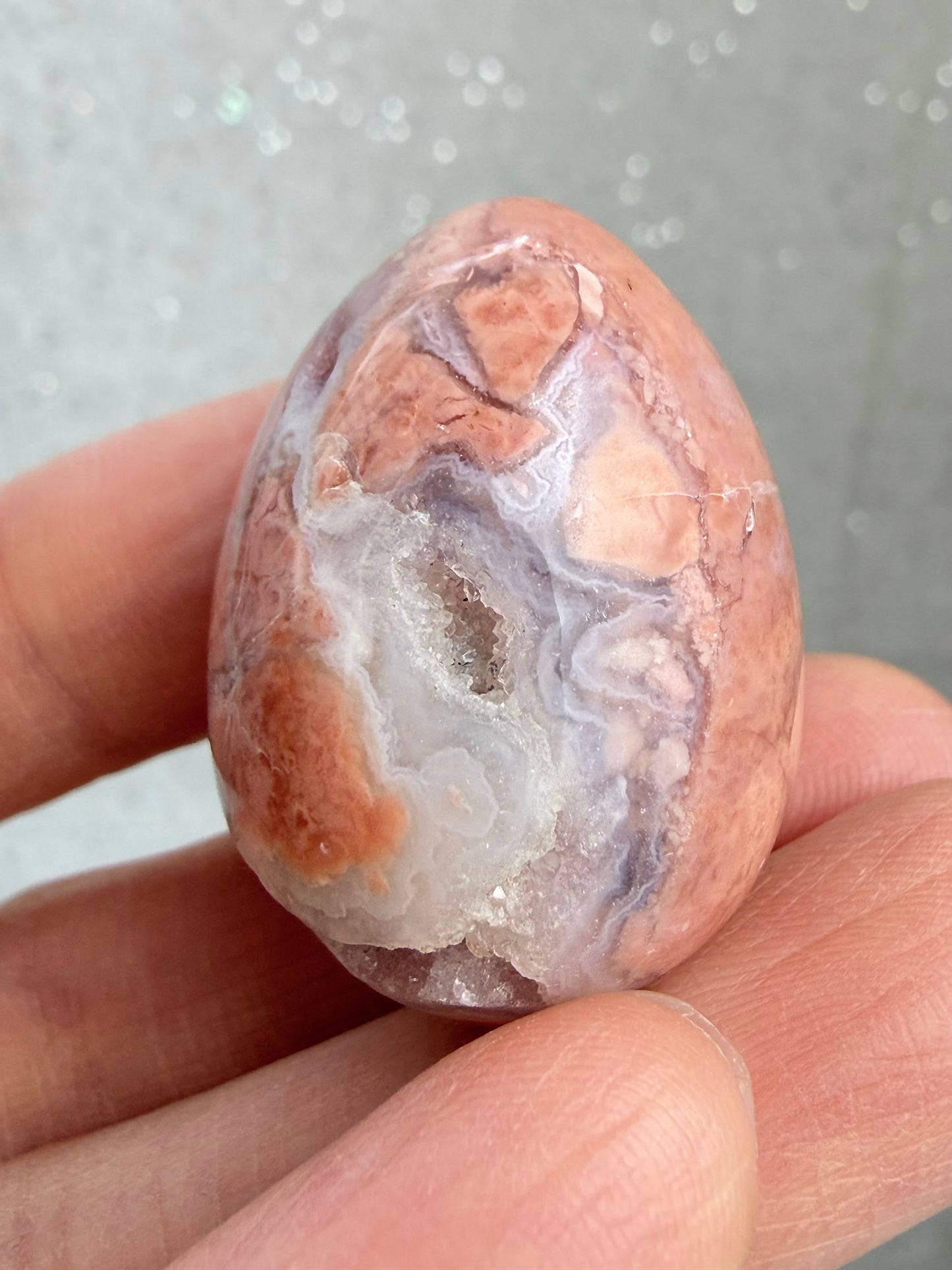 Rosa Agat Egg (Cotton Candy Agate)