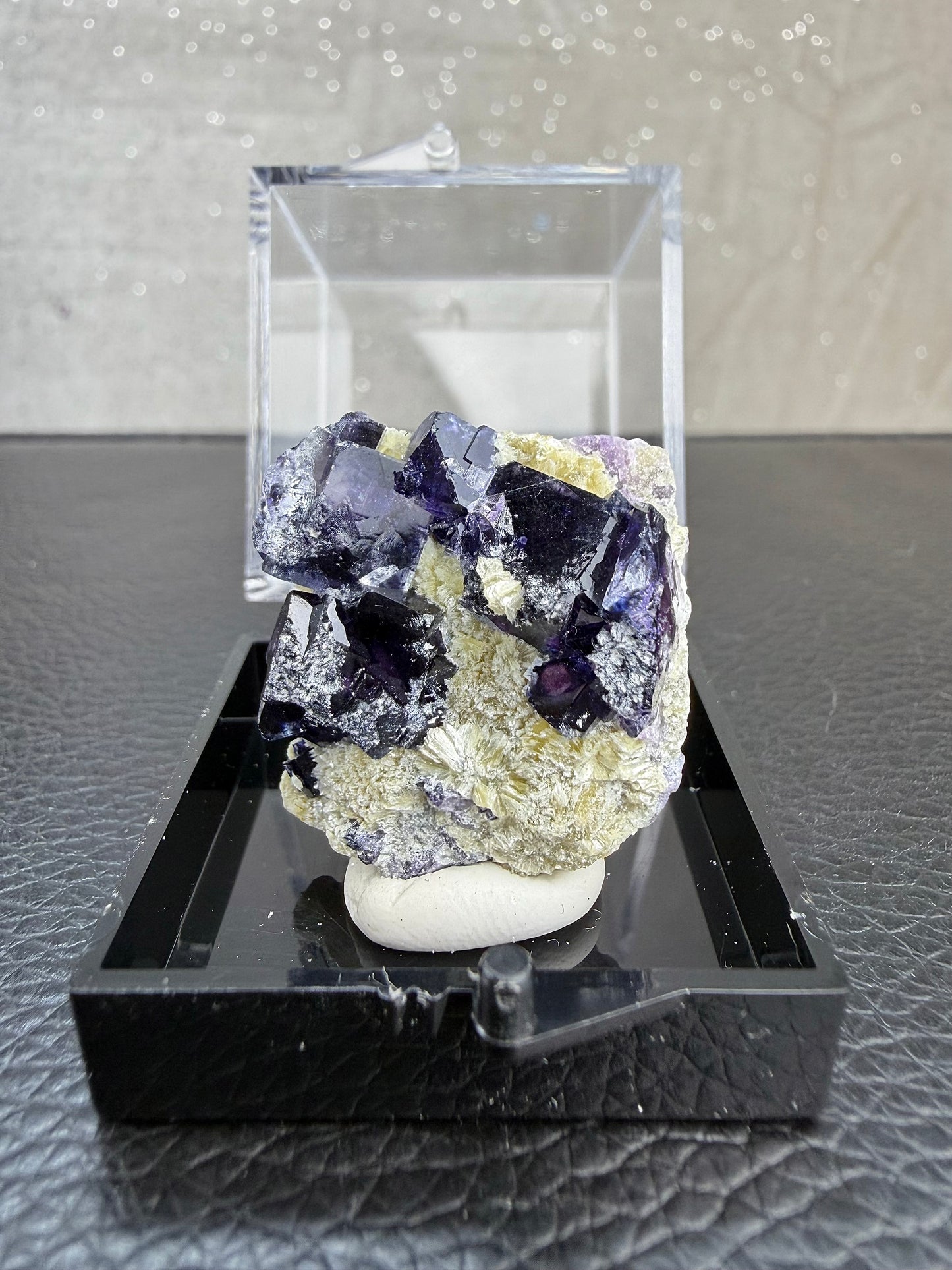 Fluorite with box