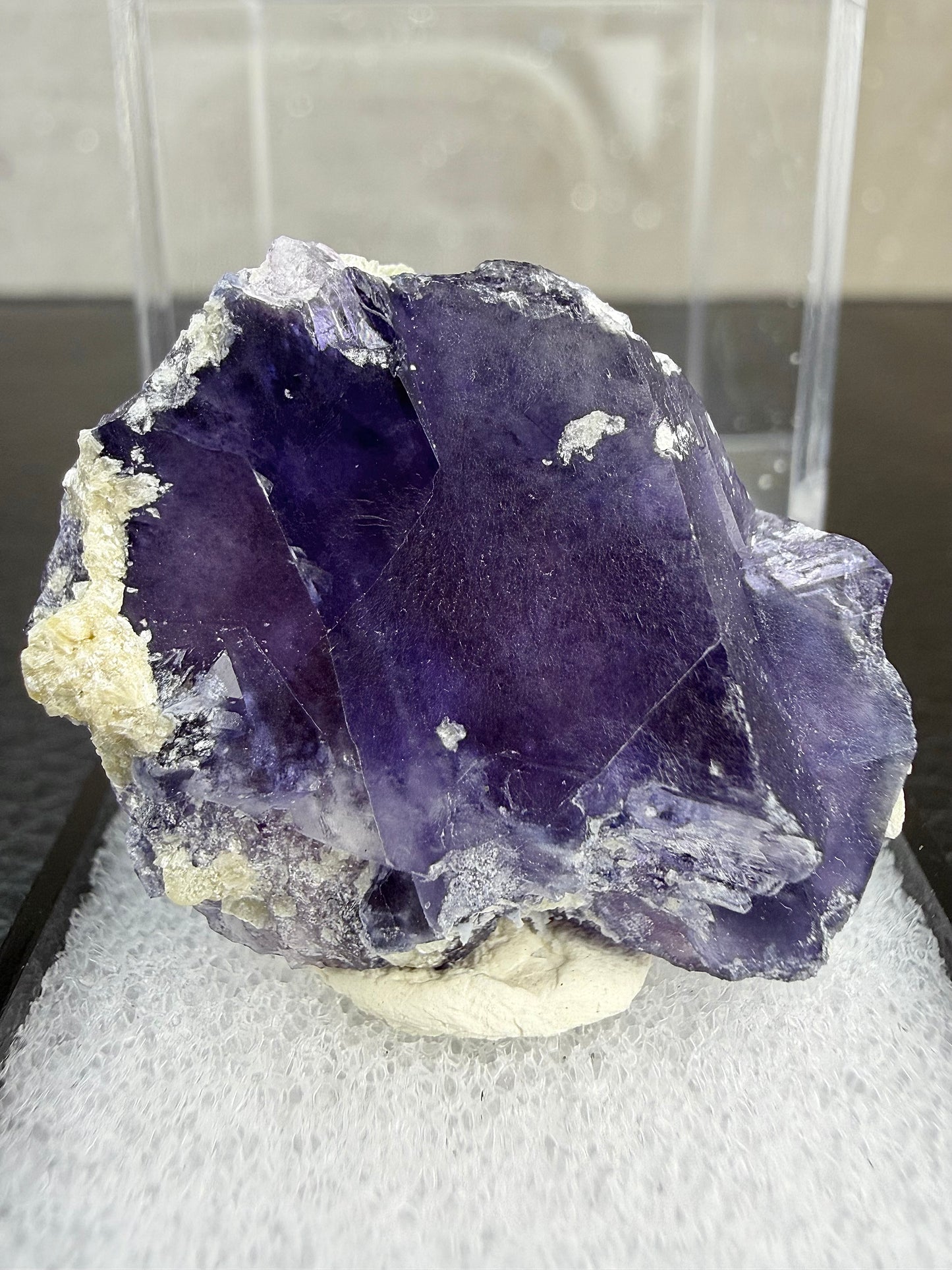 Fluorite with box