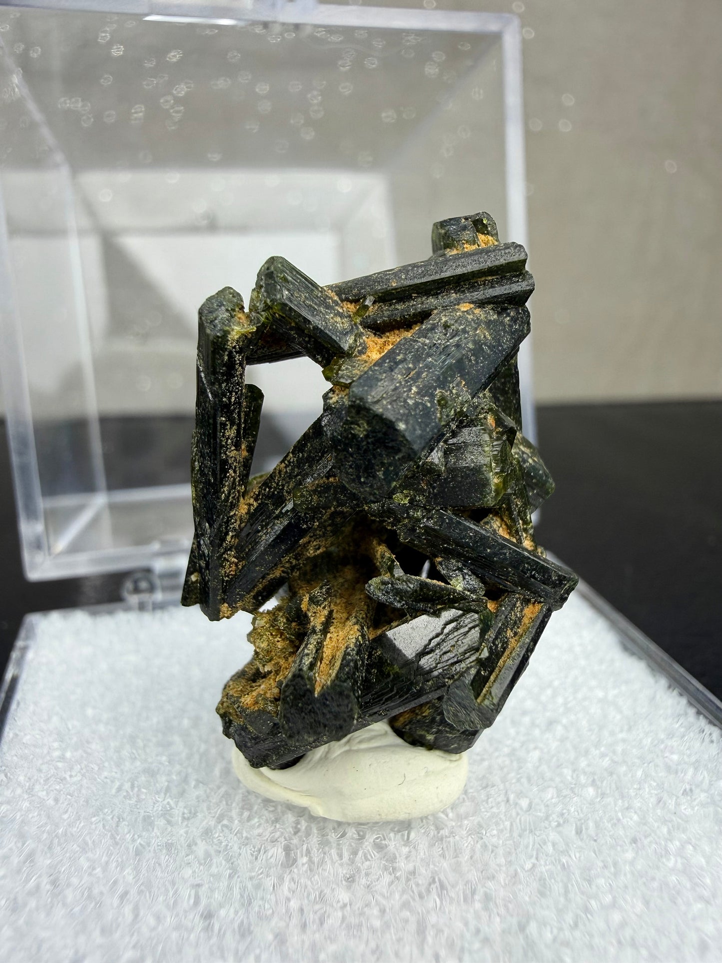 Epidote med boks, Italia