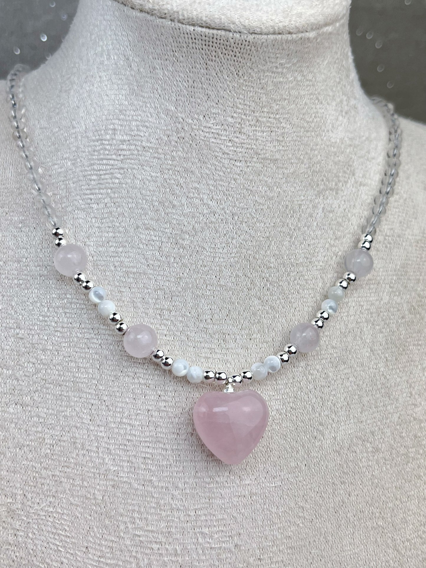 Rosenkvarts og klar kvarts Halskjede