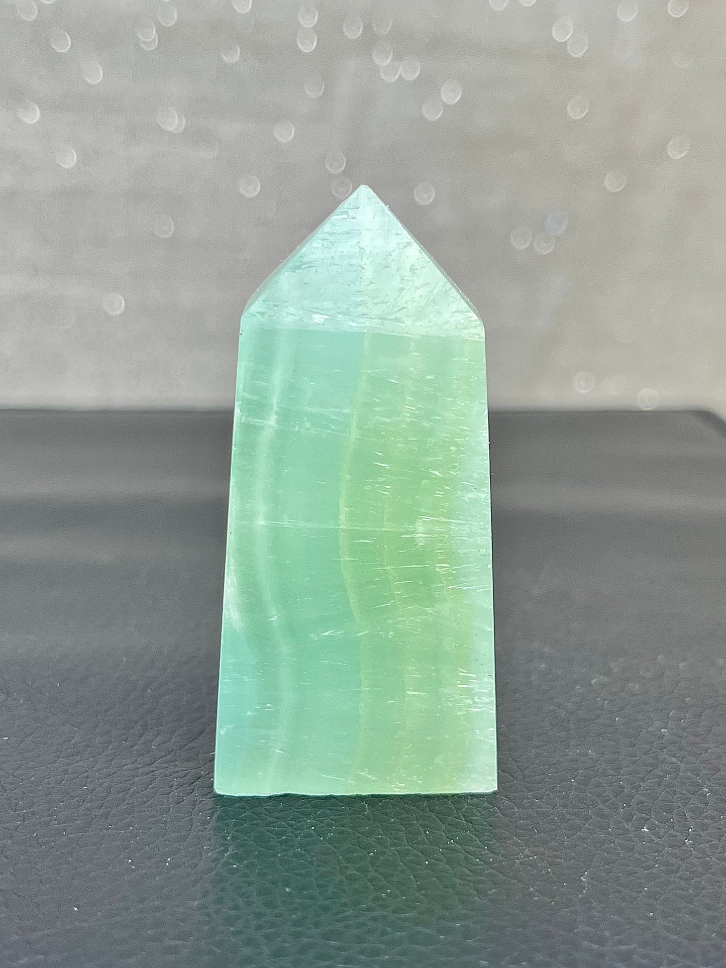 Green calcite tower (pistachio calcite)