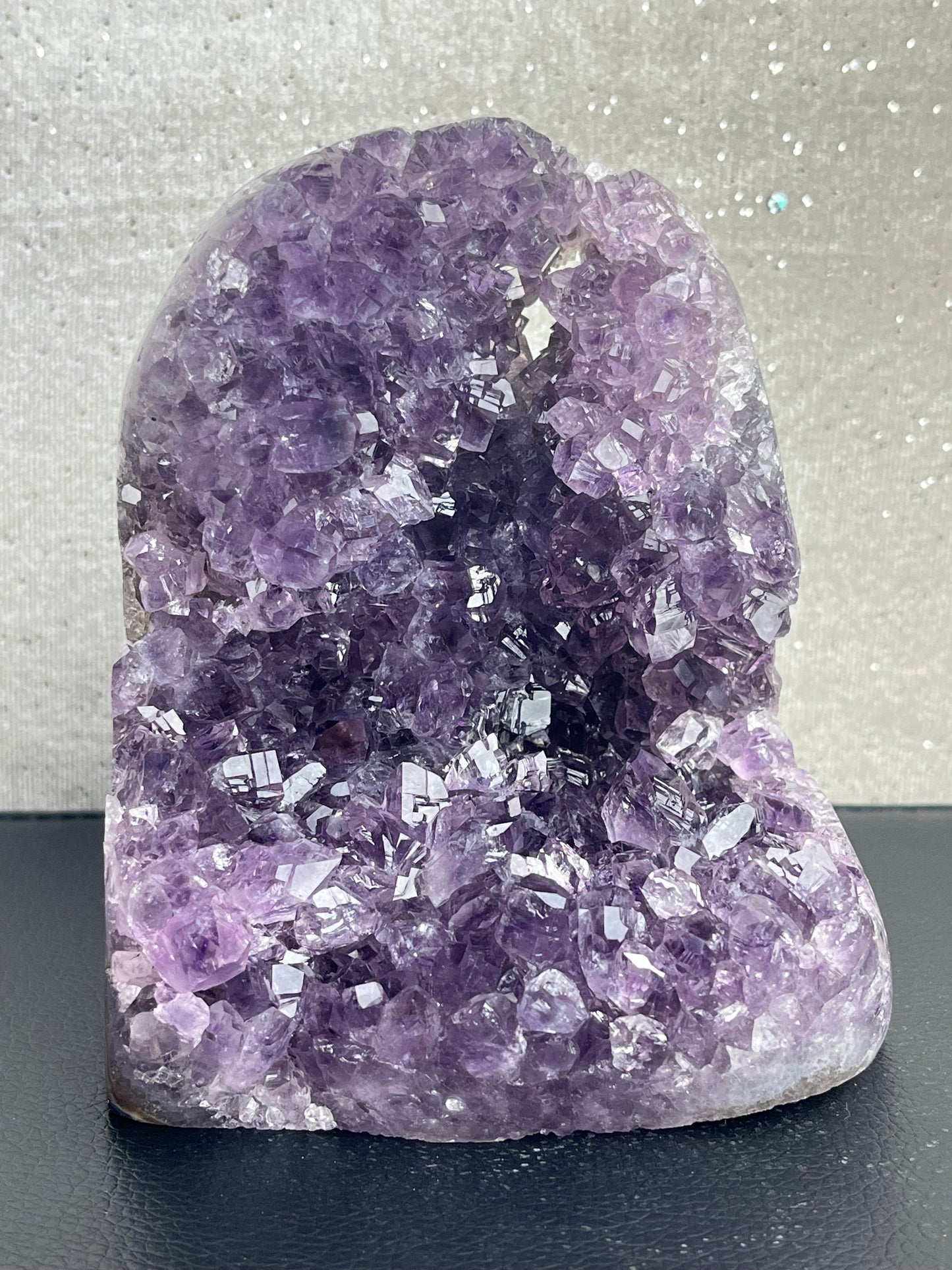 Ametyst geode XL 12cm, 1.1kg