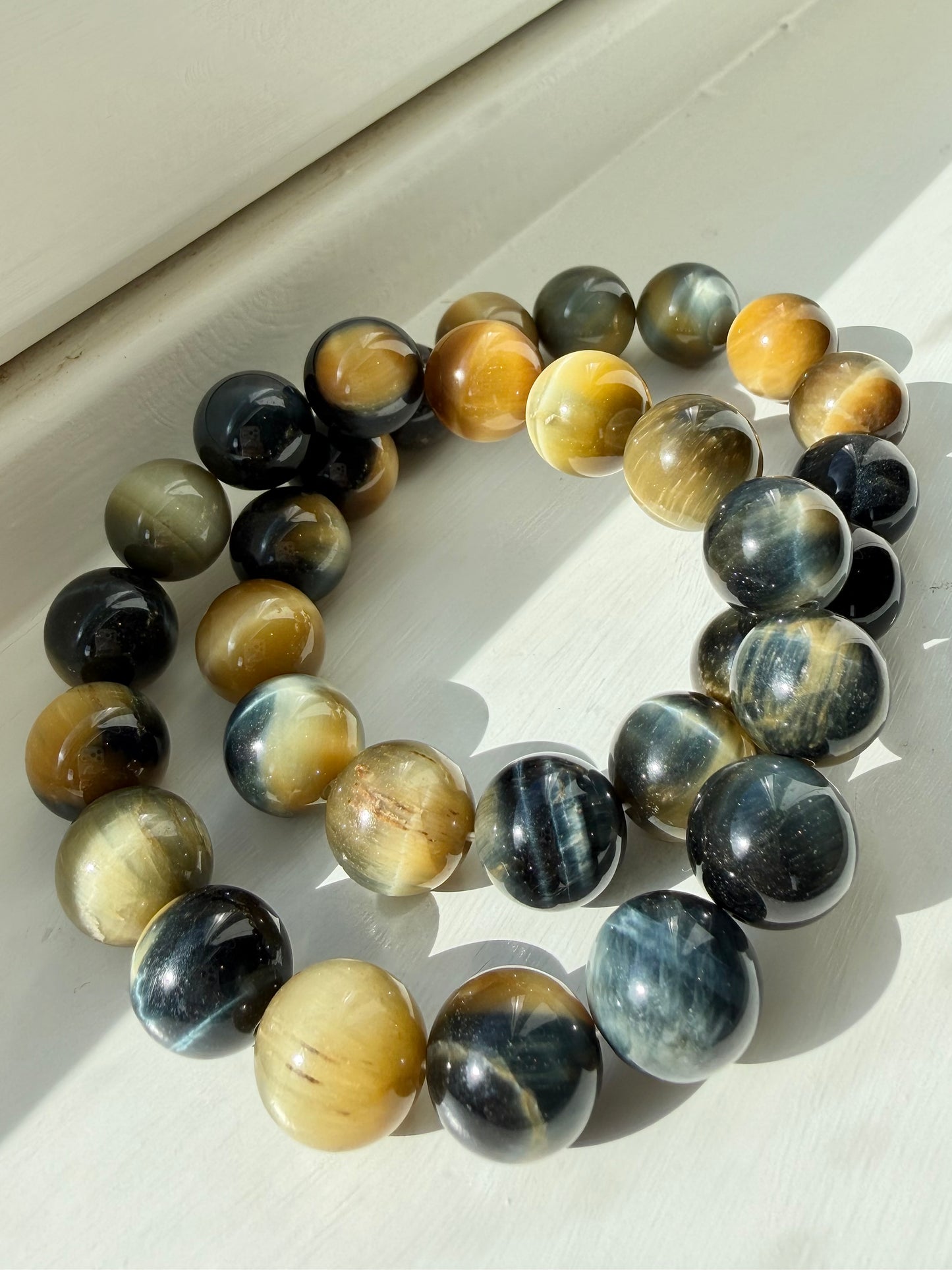 Tiger's eye bracelet 12mm+