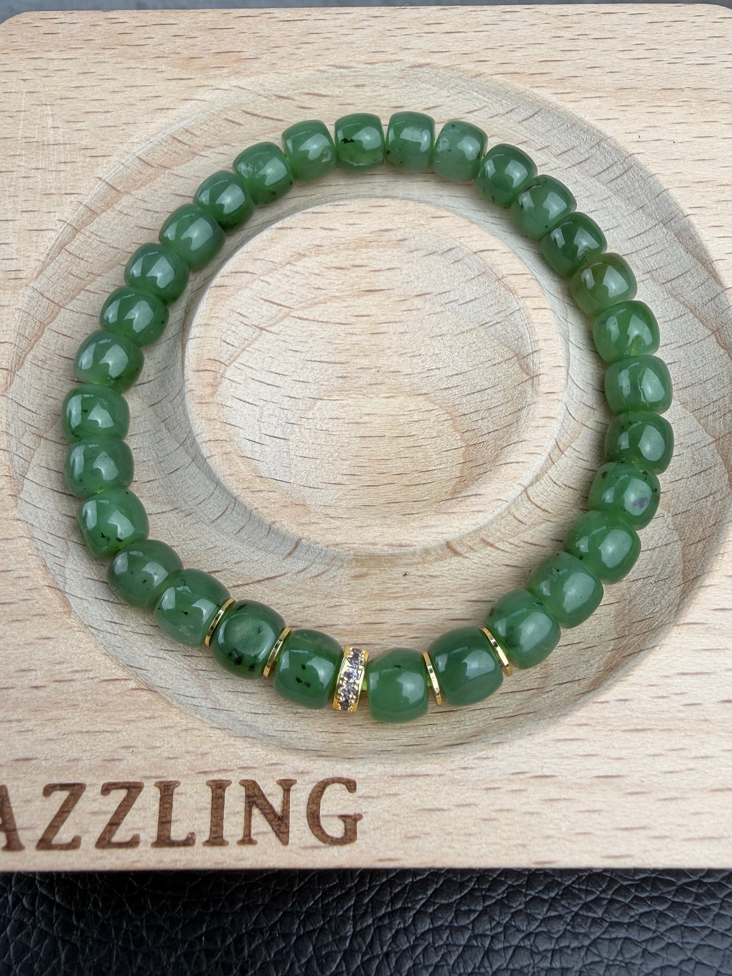 Jade, Nefritt armbånd 7mm+
