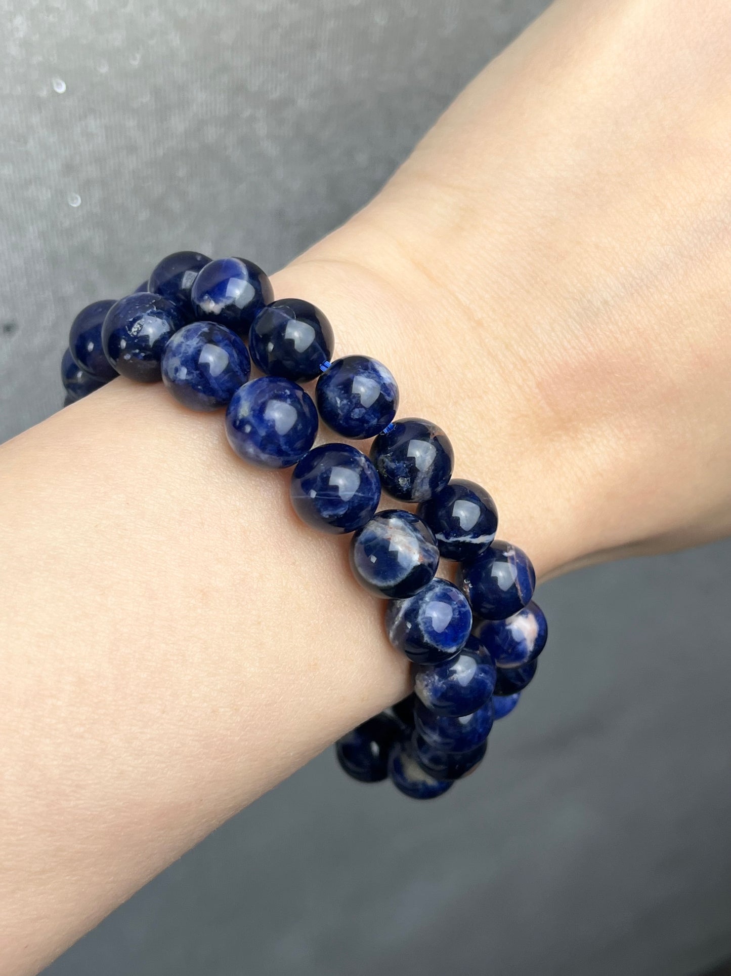 Sodalitt armbånd 9-10mm+