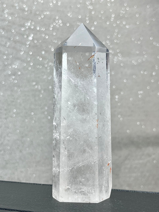 Bergkrystall klarkvarts med hematitt tårn