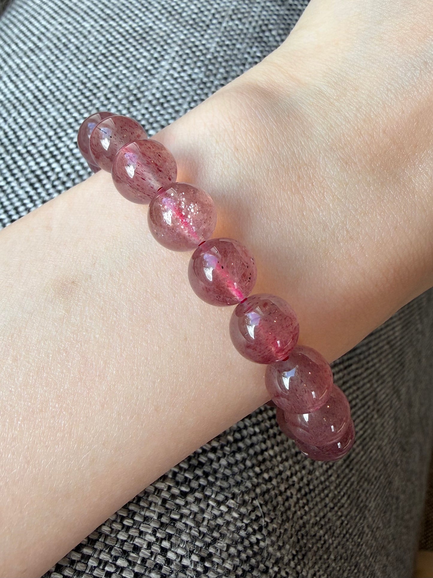 Strawberry Quartz Bracelet 9-10mm+