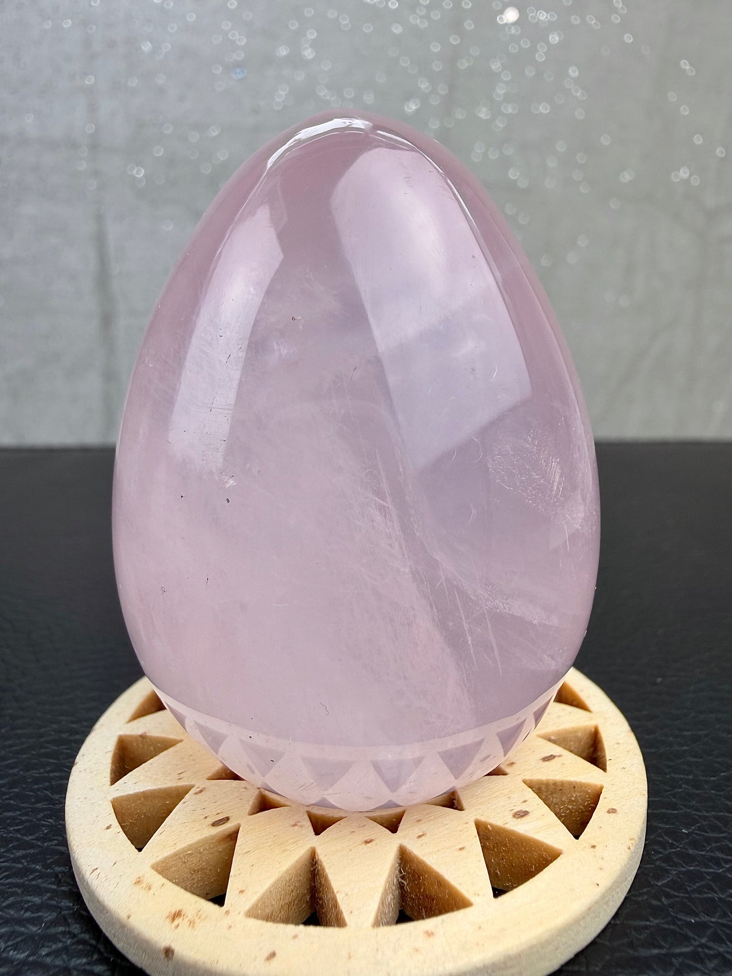 Rosenkvarts Egg