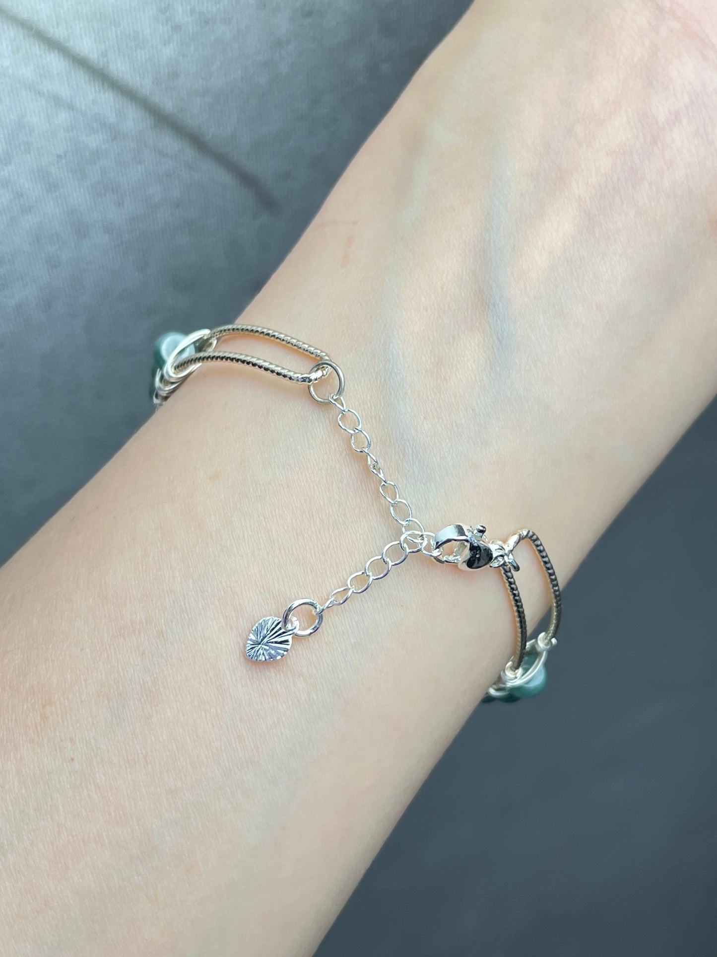 Jade- Håndlaget armbånd