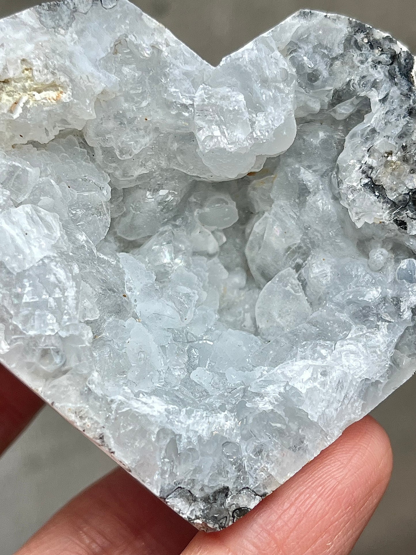 Quartz geode heart