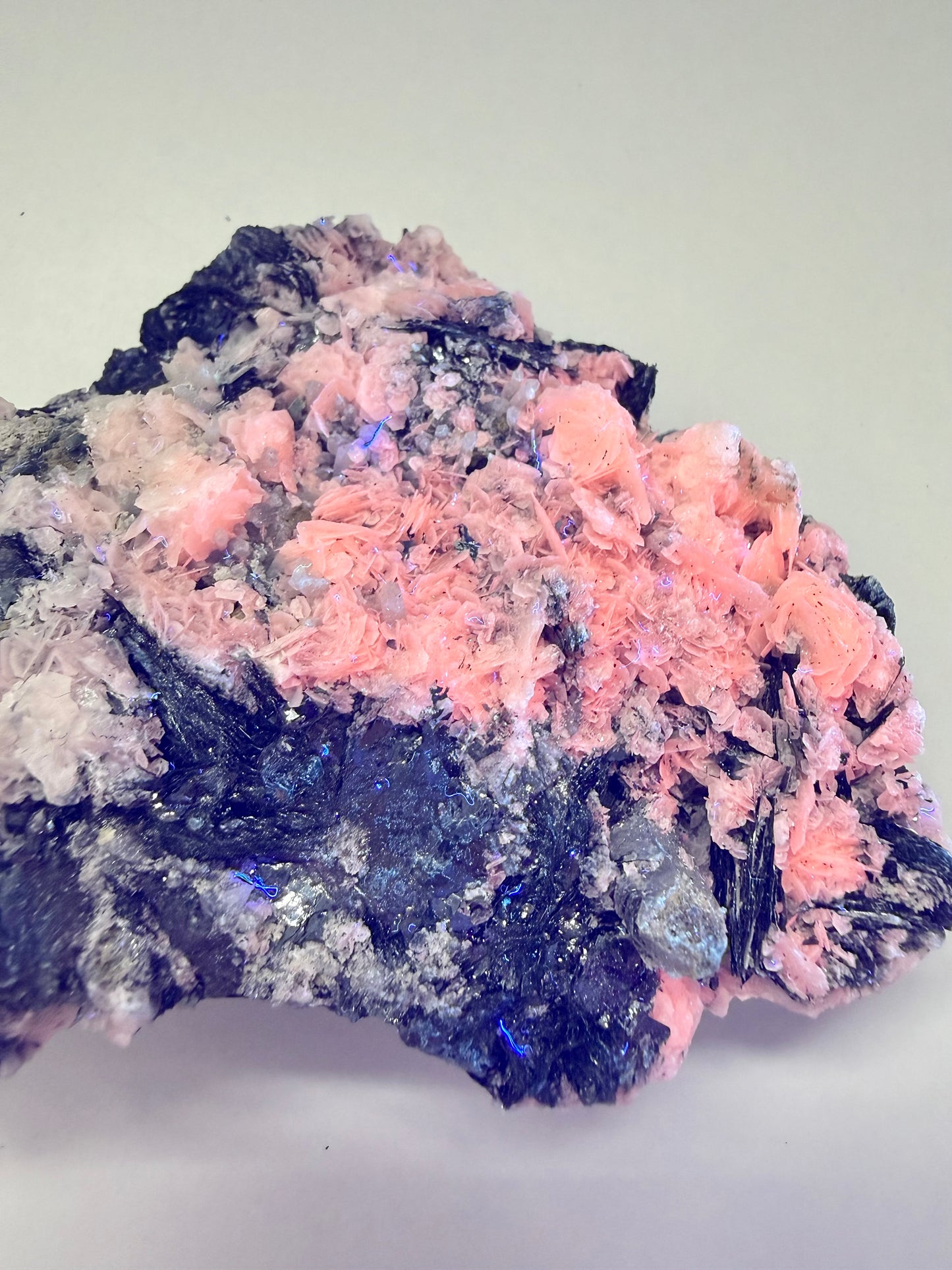 Kalsitt med Hematitt (Specularite)