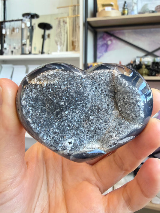 Druzy Kvarts hjerte, Grå/Svart