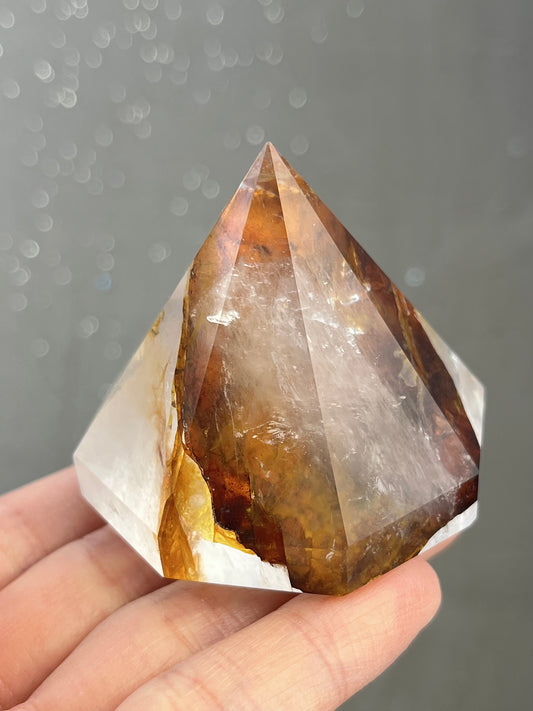Golden healer kvarts diamant form