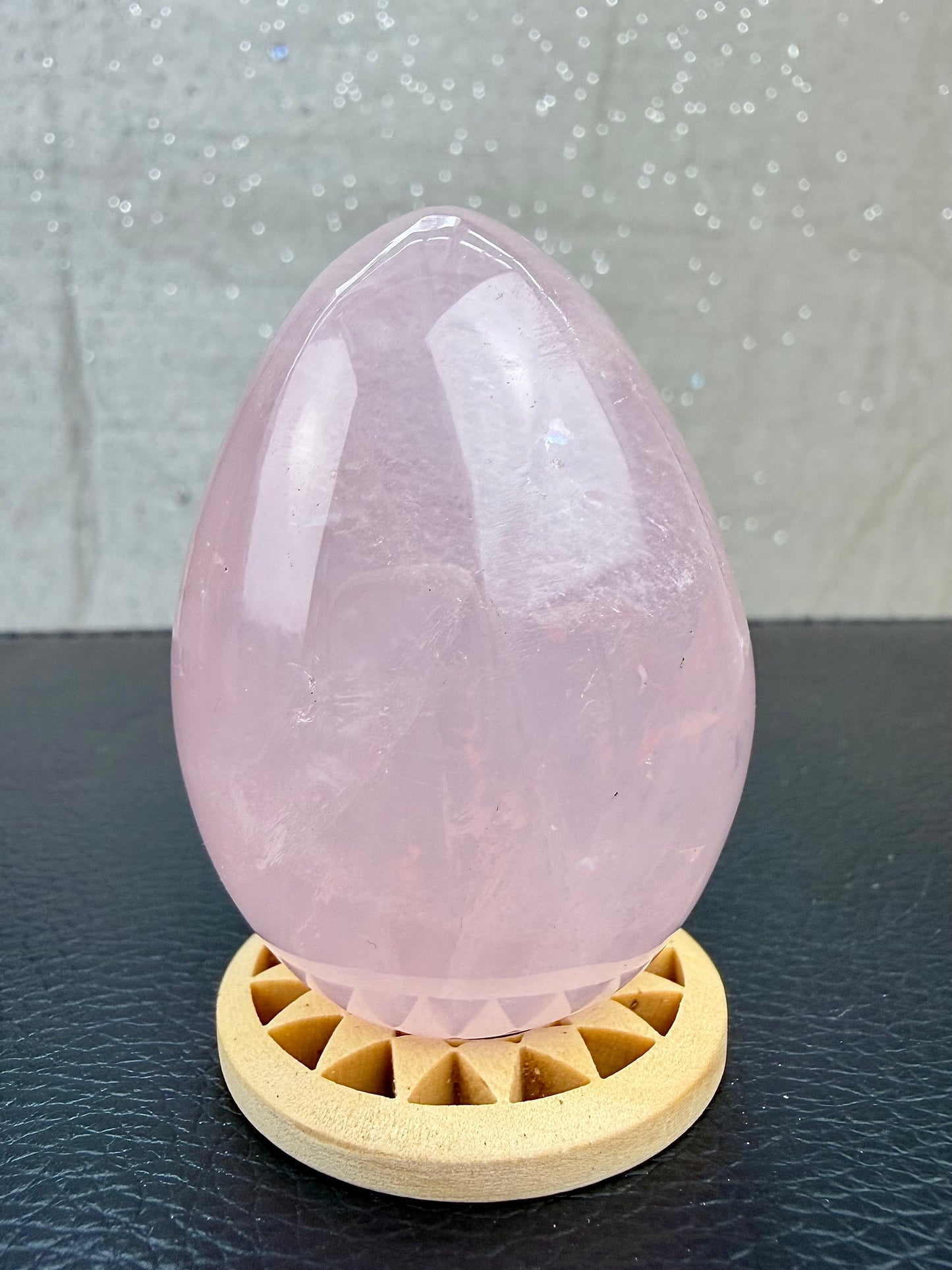 Rosenkvarts Egg