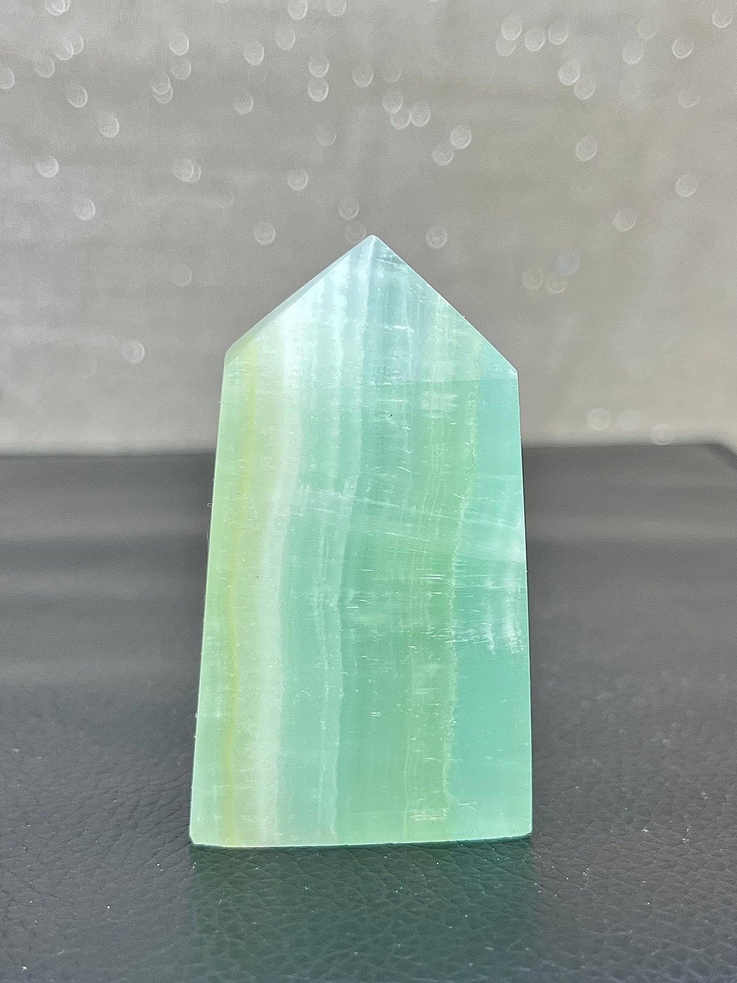 Green calcite tower (pistachio calcite)
