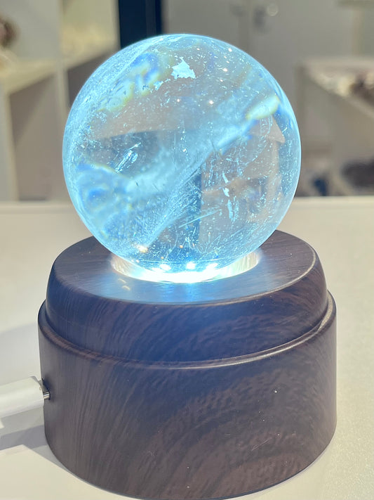 Roterende LED-holder for krystallkule