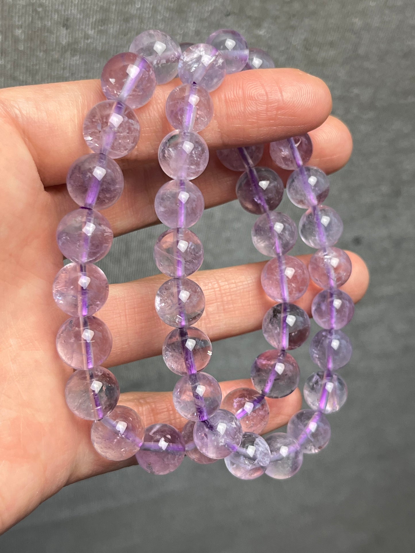 Lys Ametyst armbånd 9-10mm+