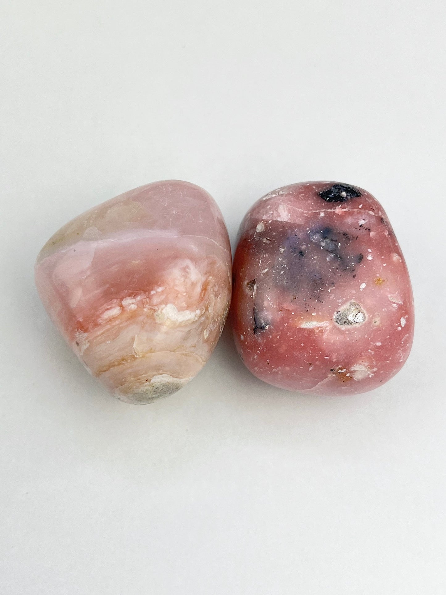 Pink opal tumbled 30-33mm